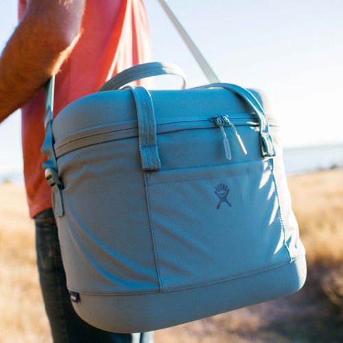  Hydro Flask 20L Carry Out Soft Cooler - Hike & Camp