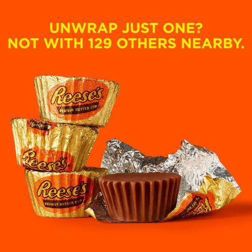  Reeses, Candy, Milk Chocolate Peanut Butter Cup Miniatures Party Bag, 35.6 oz