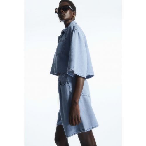 COS PLEATED A-LINE DENIM SHORTS
