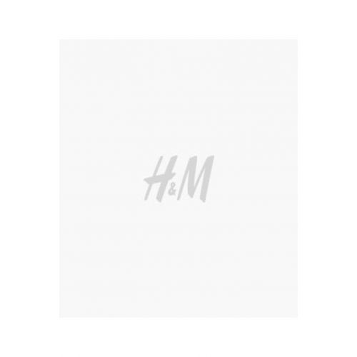 에이치앤엠 H&M Relaxed Fit Super Soft Jeans