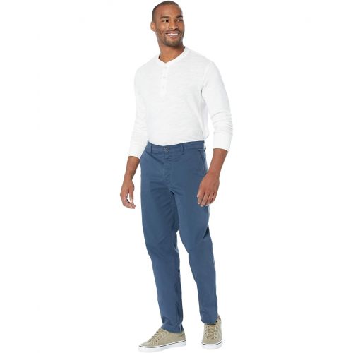  Calvin Klein Comfort Chino Pants