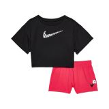 Nike Kids Daisy T-Shirt and Shorts Set (Infant)