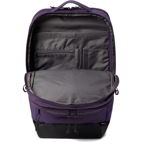  Burton 25 L Multipath Backpack