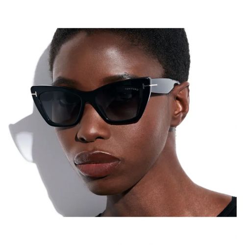 탐포드 Tom Ford Wyatt 56mm Gradient Cat Eye Sunglasses_SHINY BLACK / SMOKE